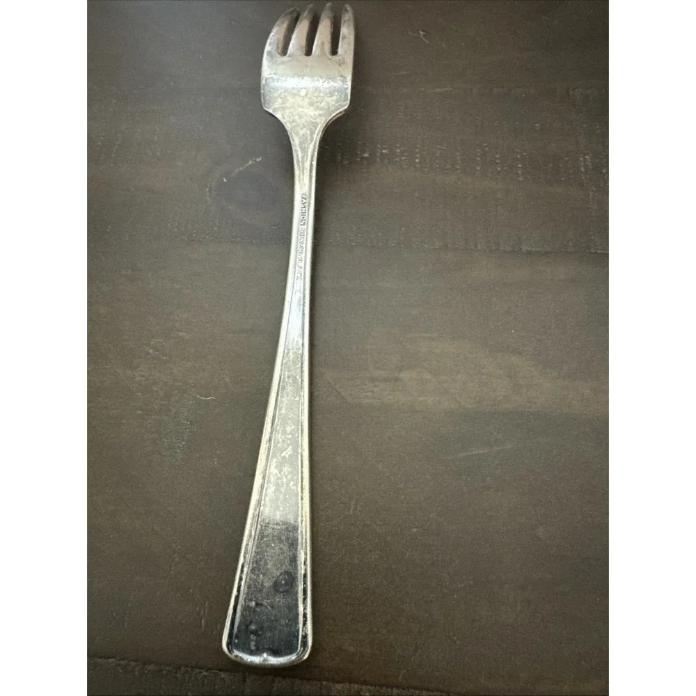 International Silver Fashion INS68 Silverplate 1 Fork 3 Spoons Silverplate-4 Pcs